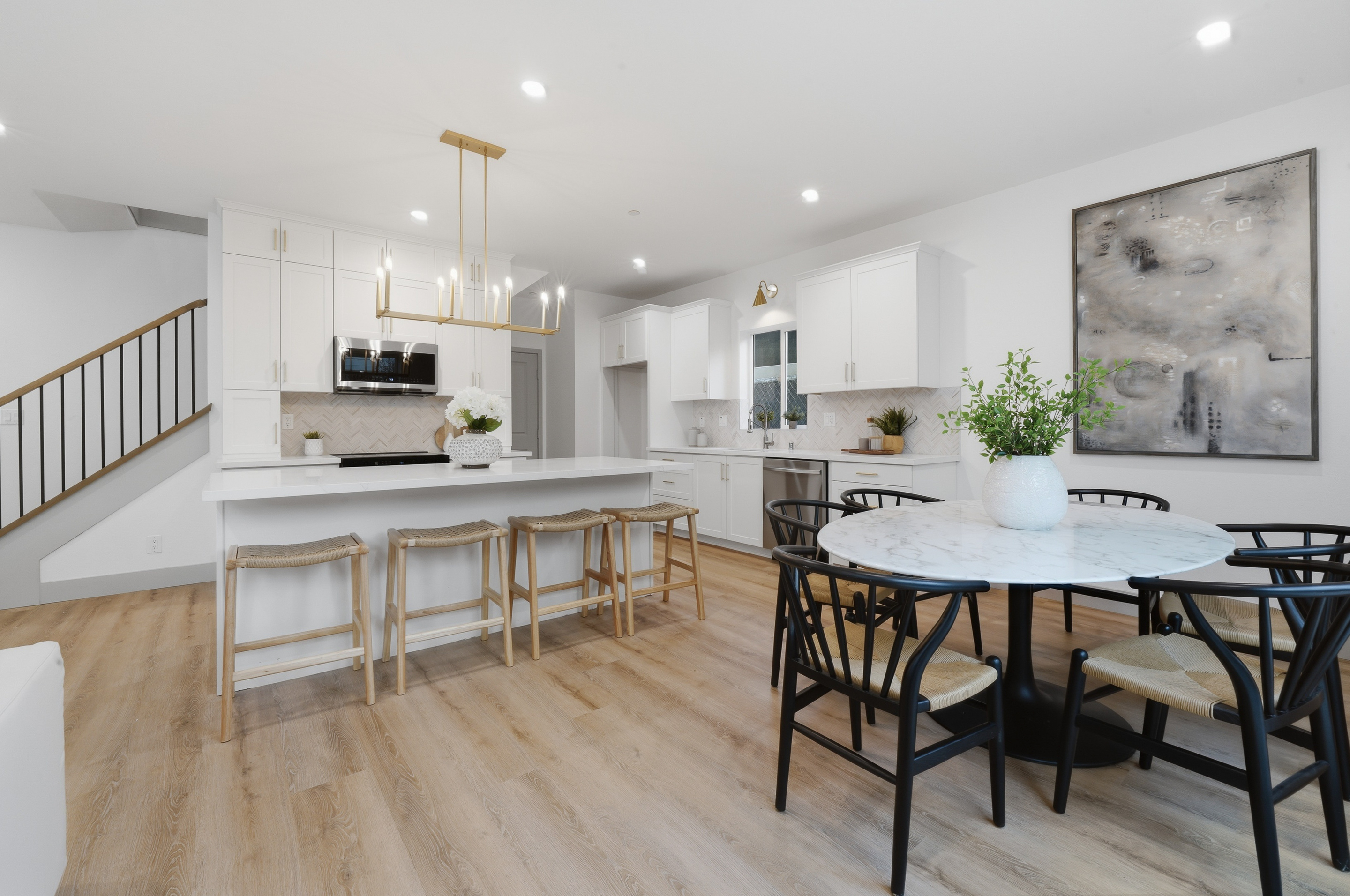 Plan A dining and kitchen