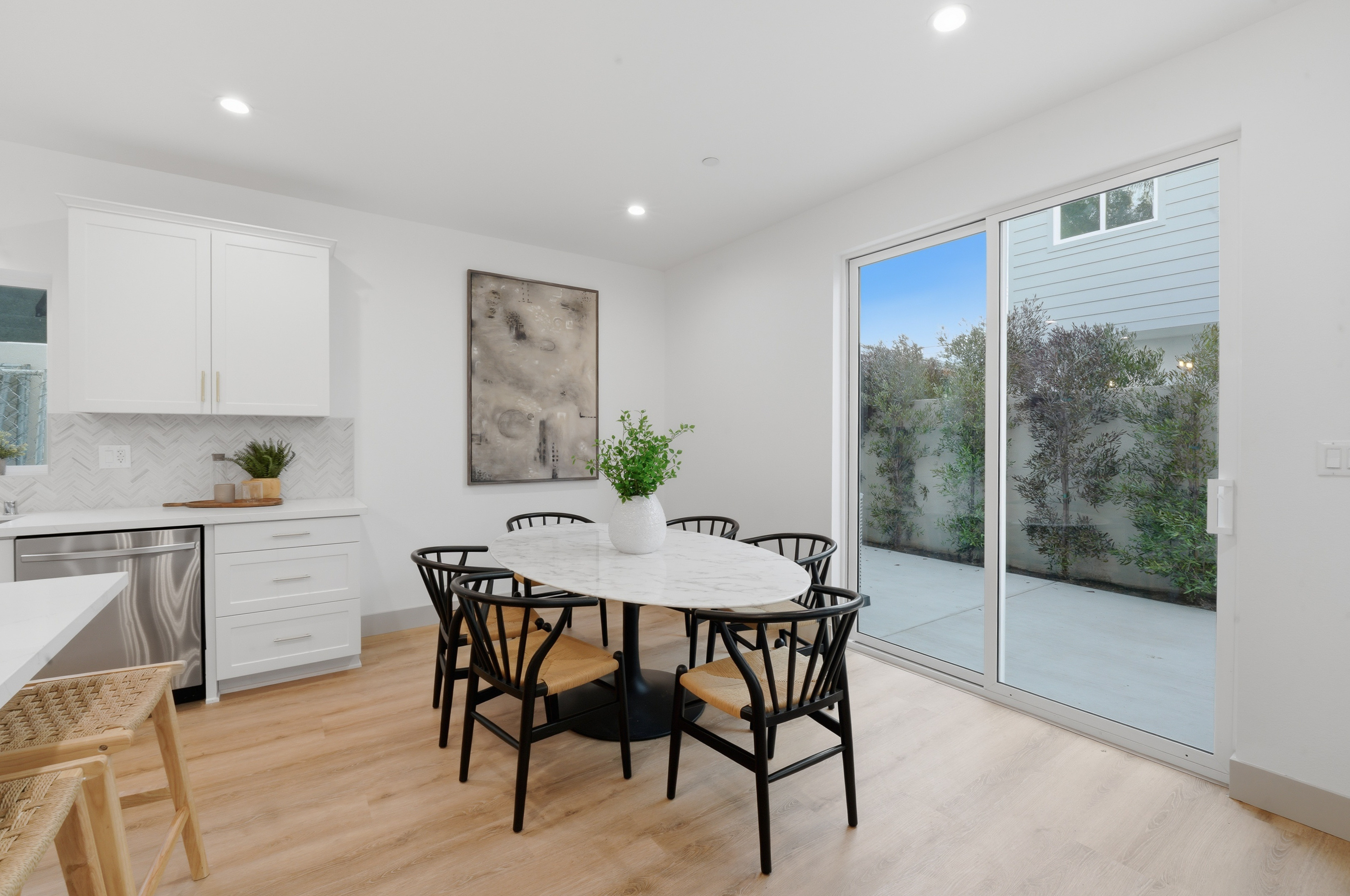 Plan A dining with sliding patio doors